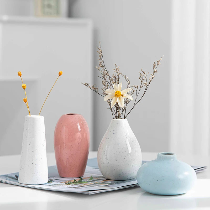 Creative Nordic Modern Minimalist Home Decoration Small and Fresh Artistic Ceramic Mini Vase